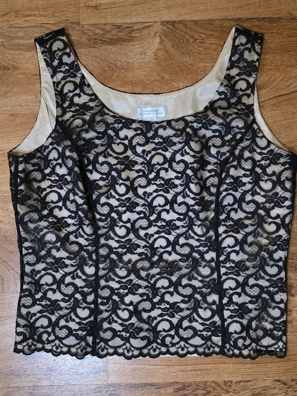 Tahari Tan & Black Lace Sleeveless Tank Top